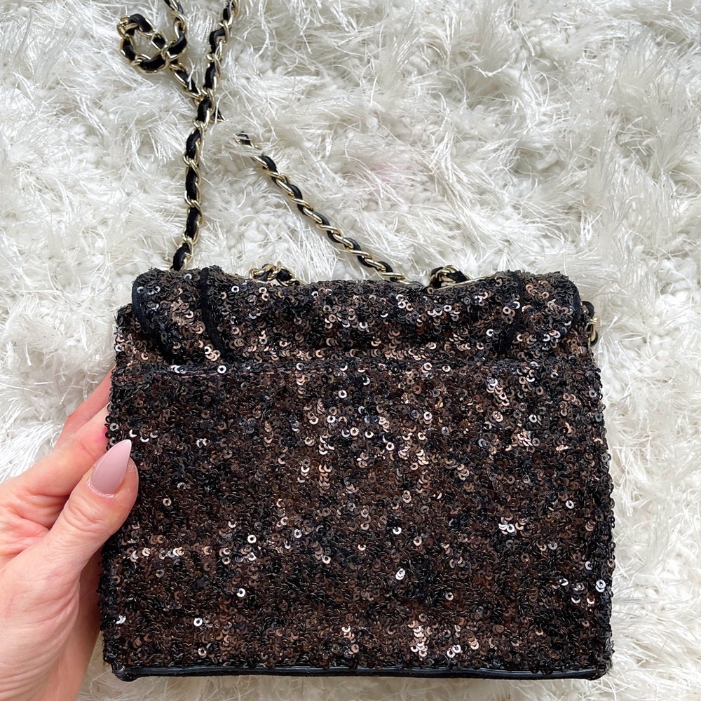 ELAINE TURNER Sequin Embellished Flap Bag - Picture 8 of 12
